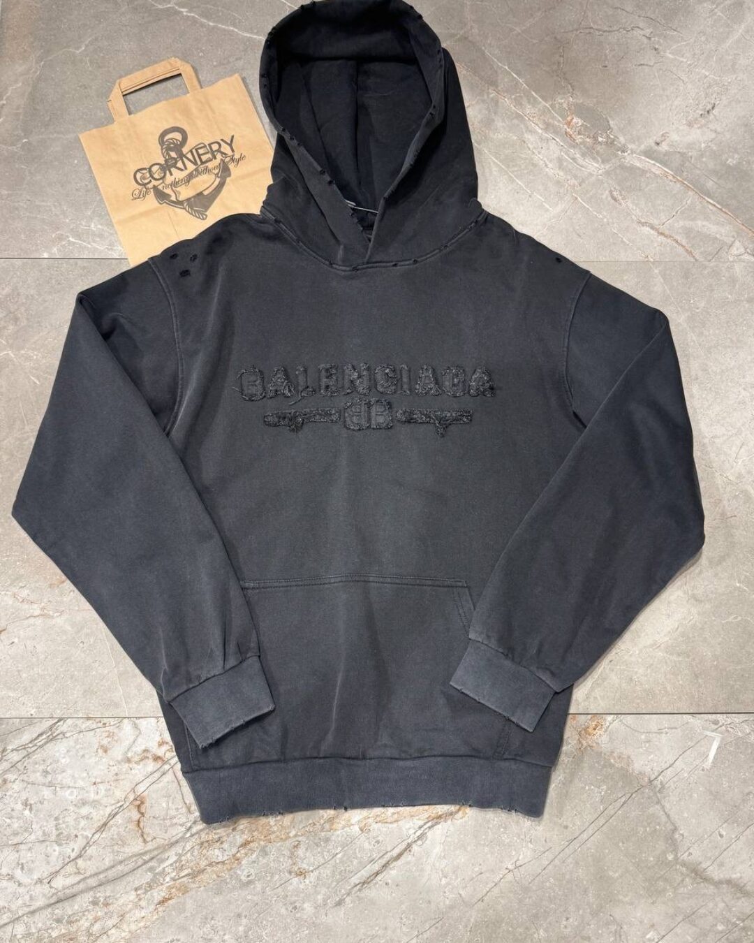 Худи Balenciaga — изображение 4