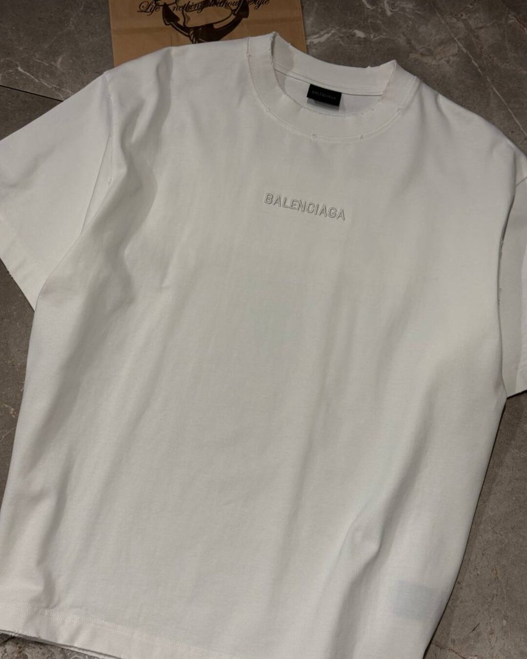 Футболка Balenciaga — изображение 5