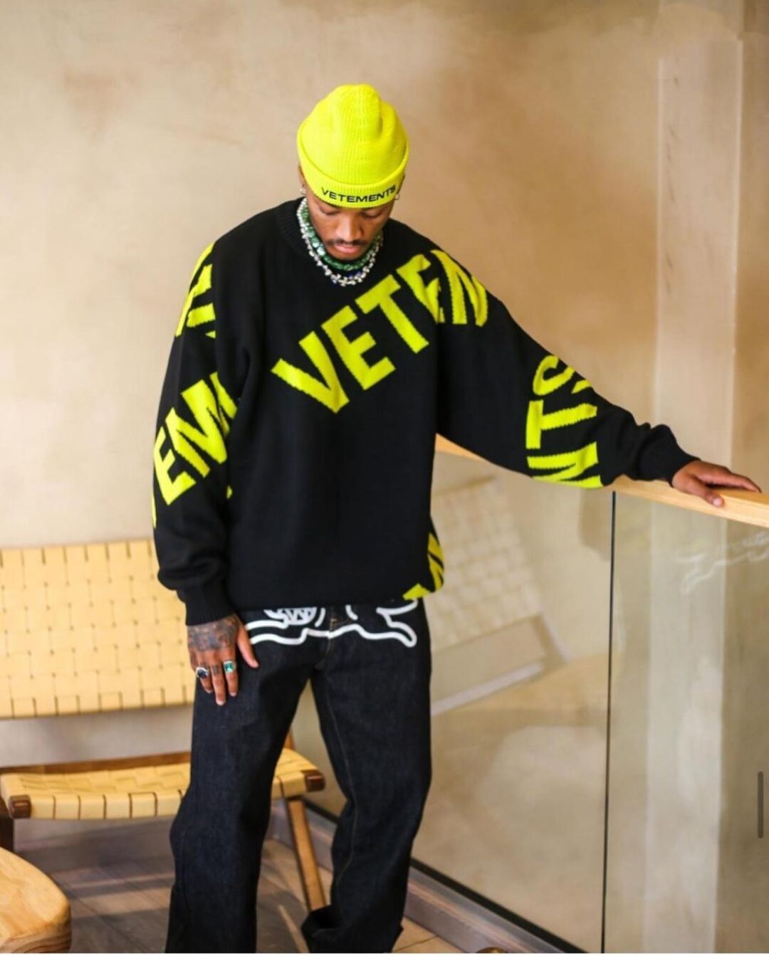 Свитер Vetements — изображение 10