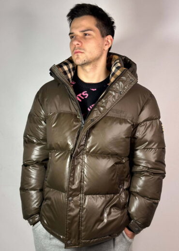 Пуховик Burberry