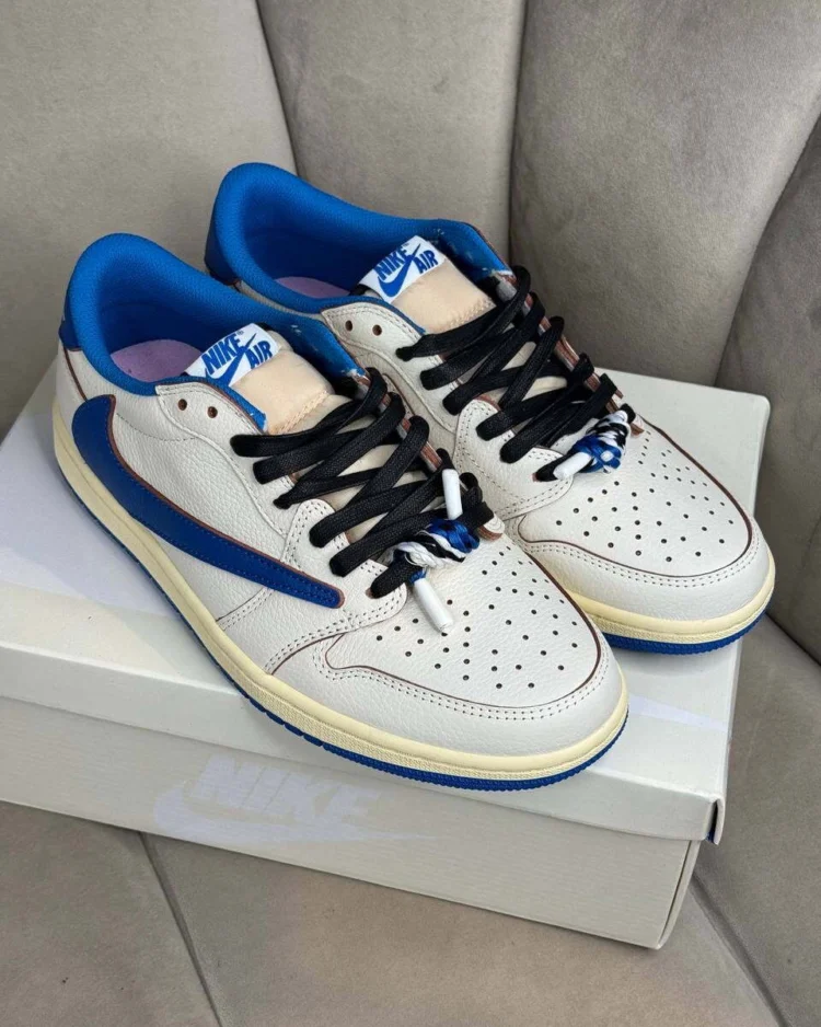 Кеды Fragment Design x Travis Scott x Air Jordan 1 Retro Low S Military Blue — фото 1