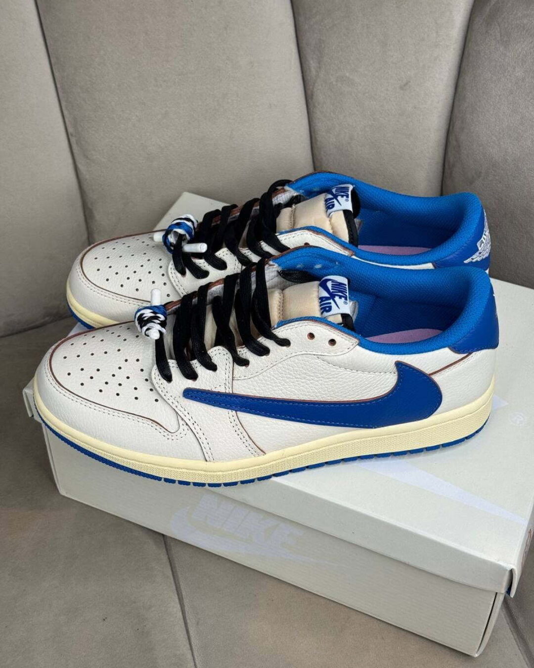 Кеды Fragment Design x Travis Scott x Air Jordan 1 Retro Low S — изображение 5