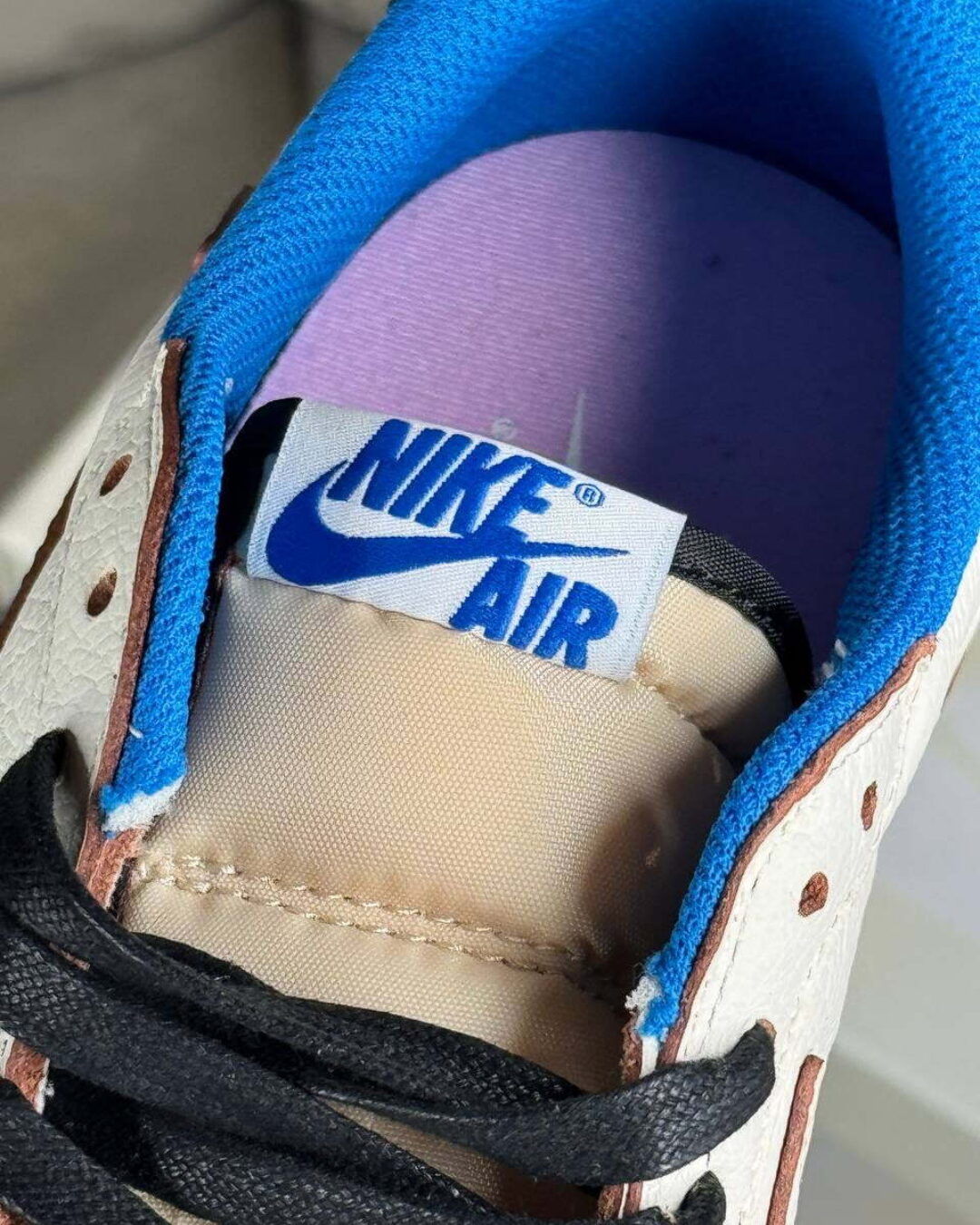 Кеды Fragment Design x Travis Scott x Air Jordan 1 Retro Low S — изображение 6