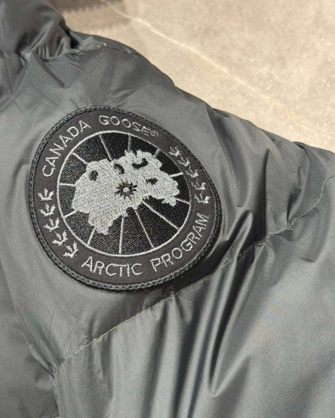 Пуховик Canada Goose — изображение 4