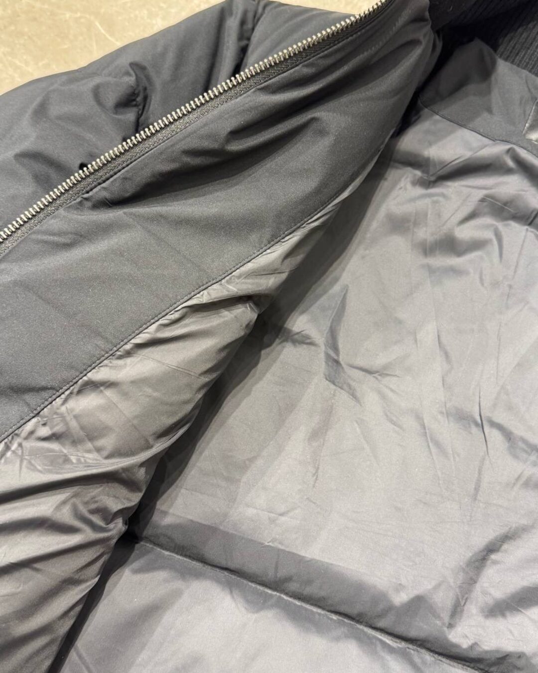 Пуховик Canada Goose — изображение 6