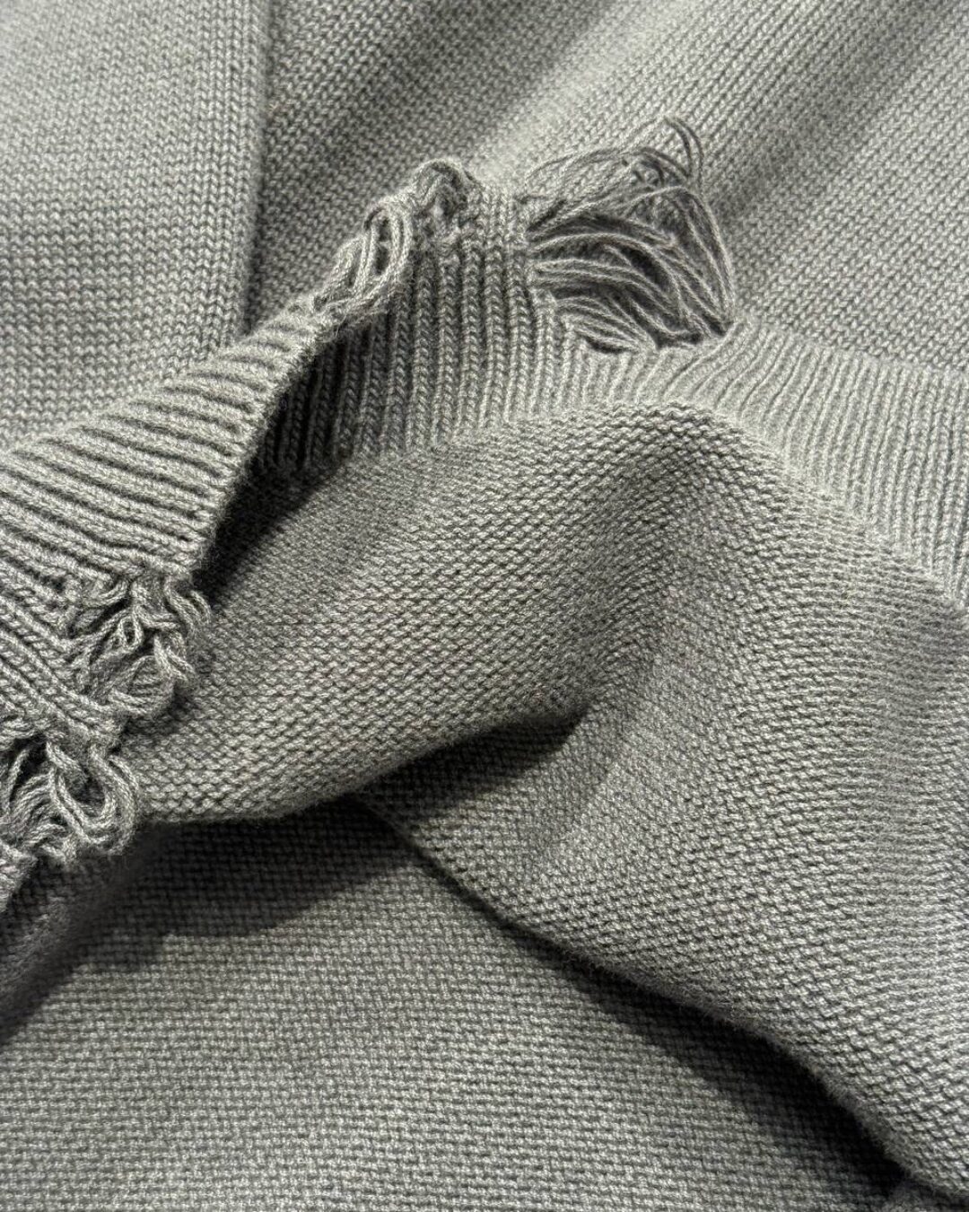 Свитер Maison Mihara — изображение 7