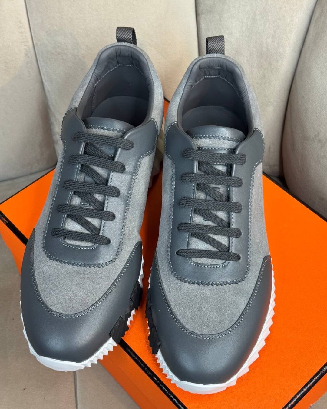 Кроссовки Hermes — изображение 2