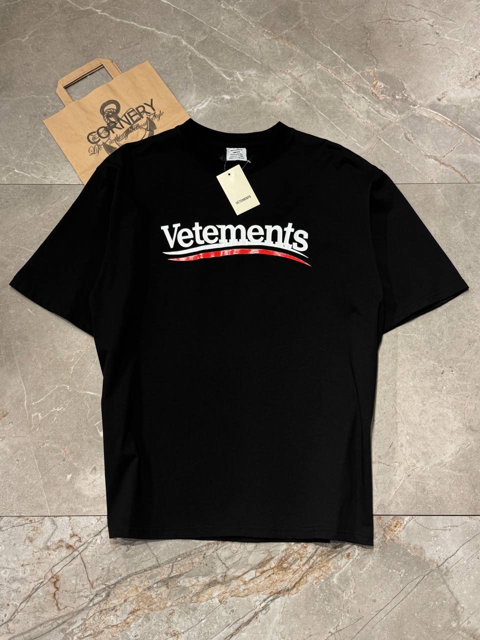 Футболка Vetements