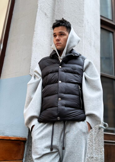 Жилет Moncler