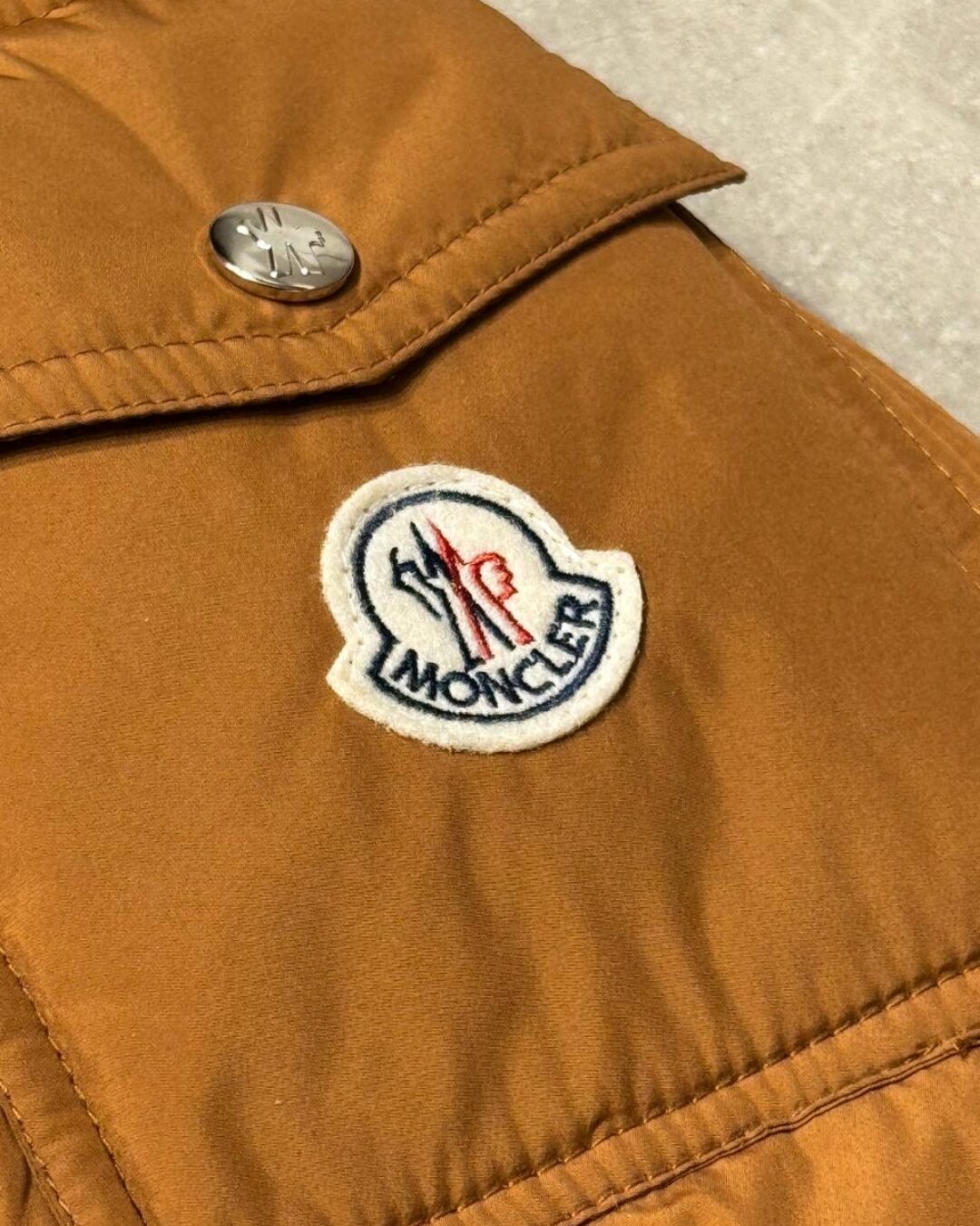 Пуховик Moncler — изображение 7