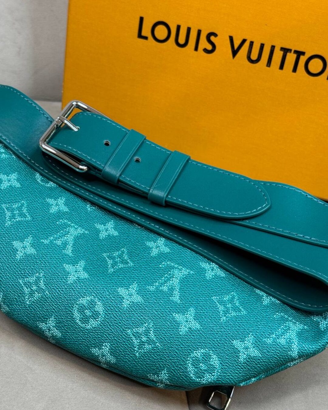 Сумка Louis Vuitton Rush — изображение 6