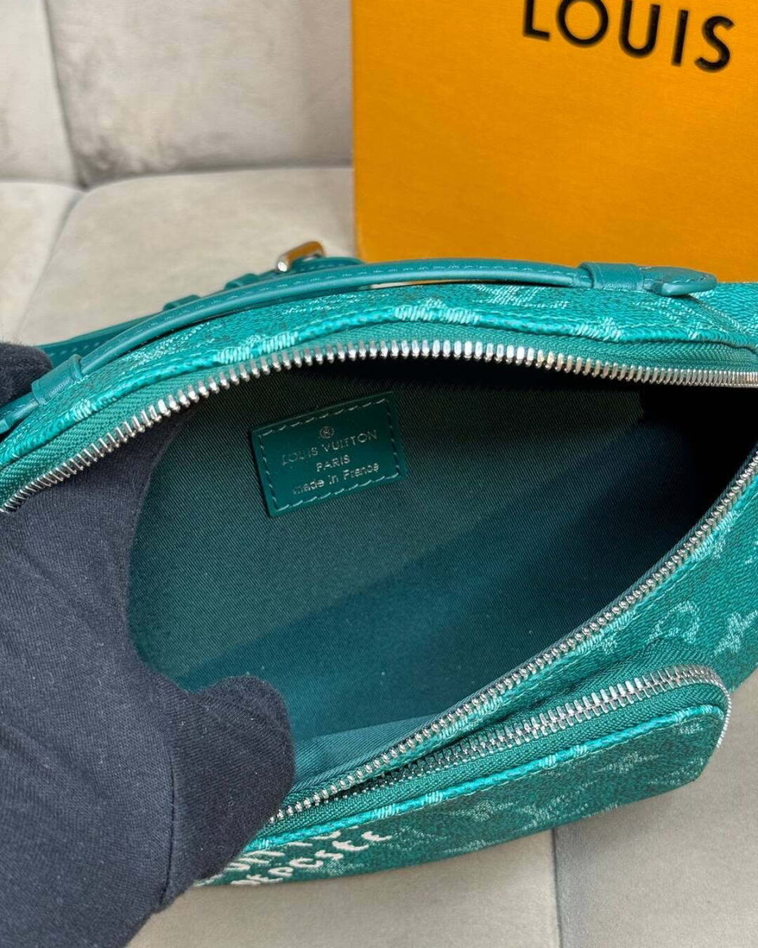 Сумка Louis Vuitton Rush — изображение 9