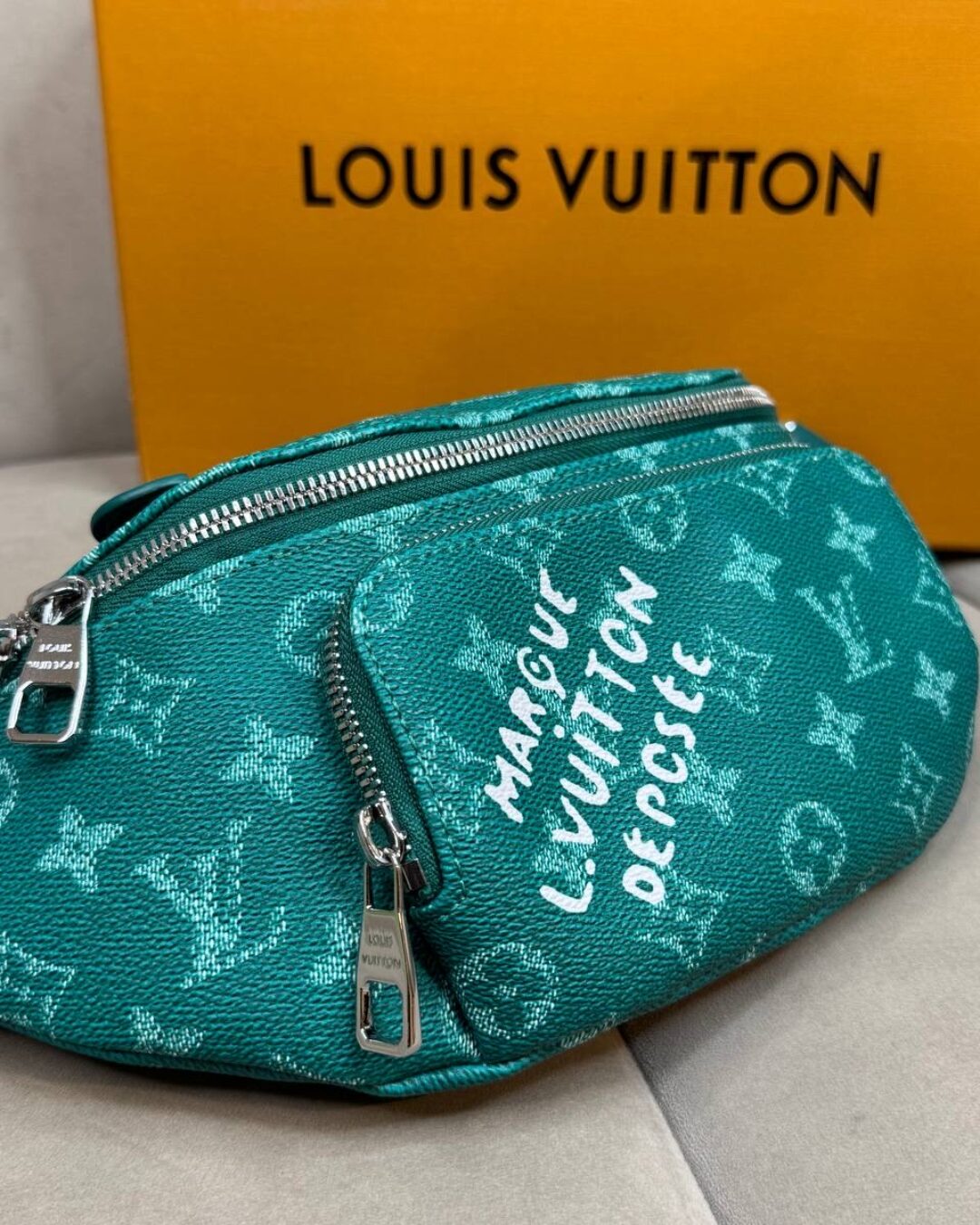 Сумка Louis Vuitton Rush — изображение 2