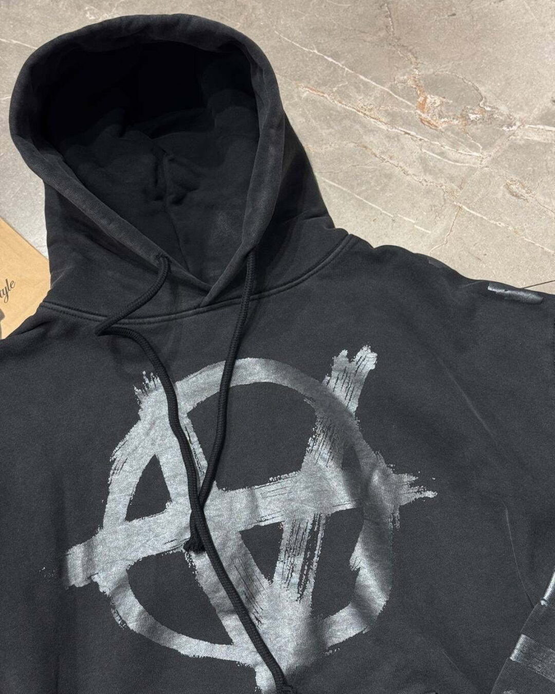 Худи Vetements — изображение 4