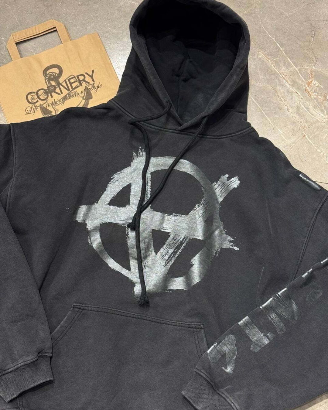 Худи Vetements — изображение 3