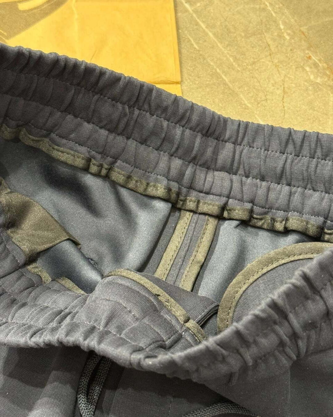 Спортивные штаны Dolce & Gabanna — изображение 9