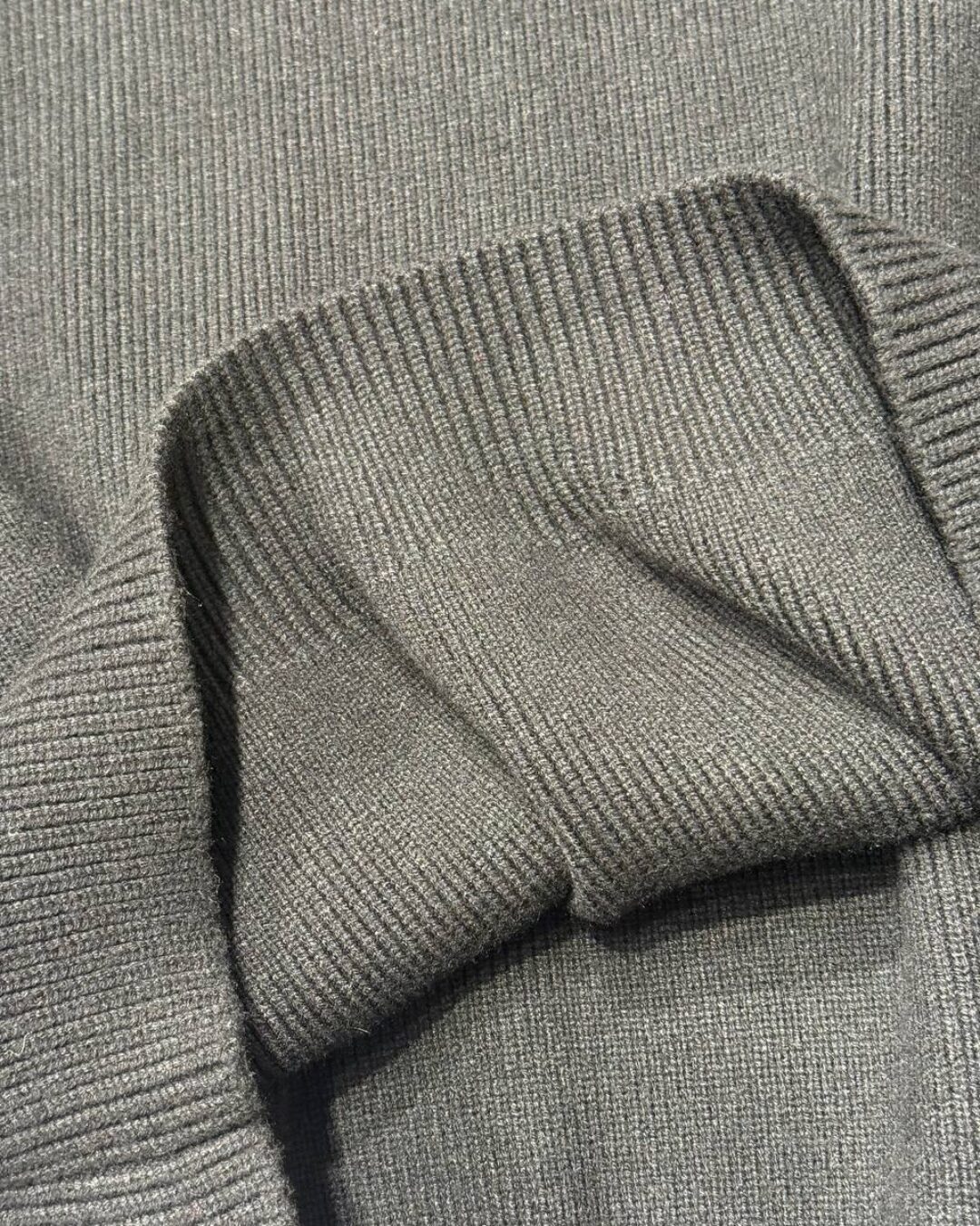 Свитер Balenciaga — изображение 8