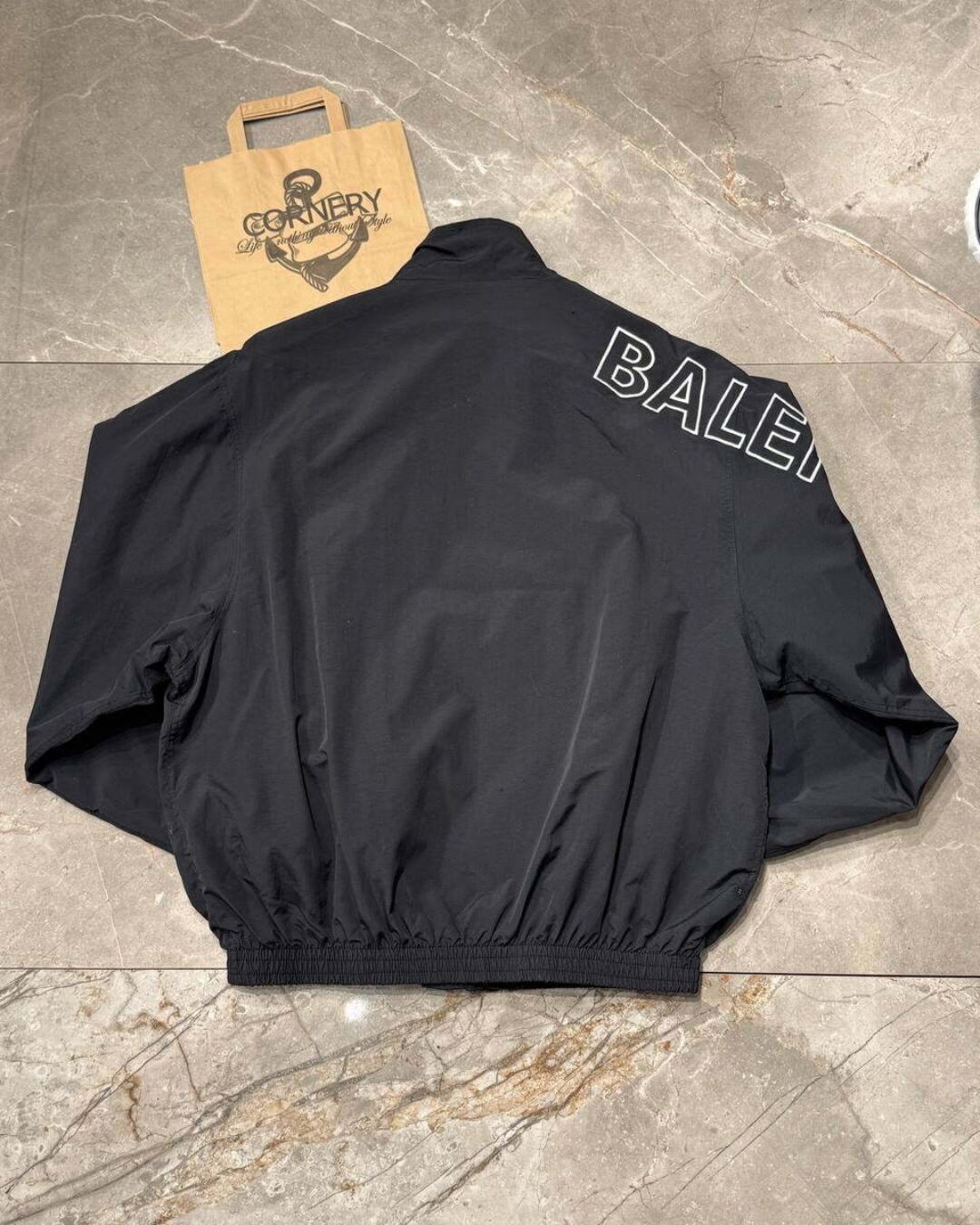 Бомбер Balenciaga — изображение 2