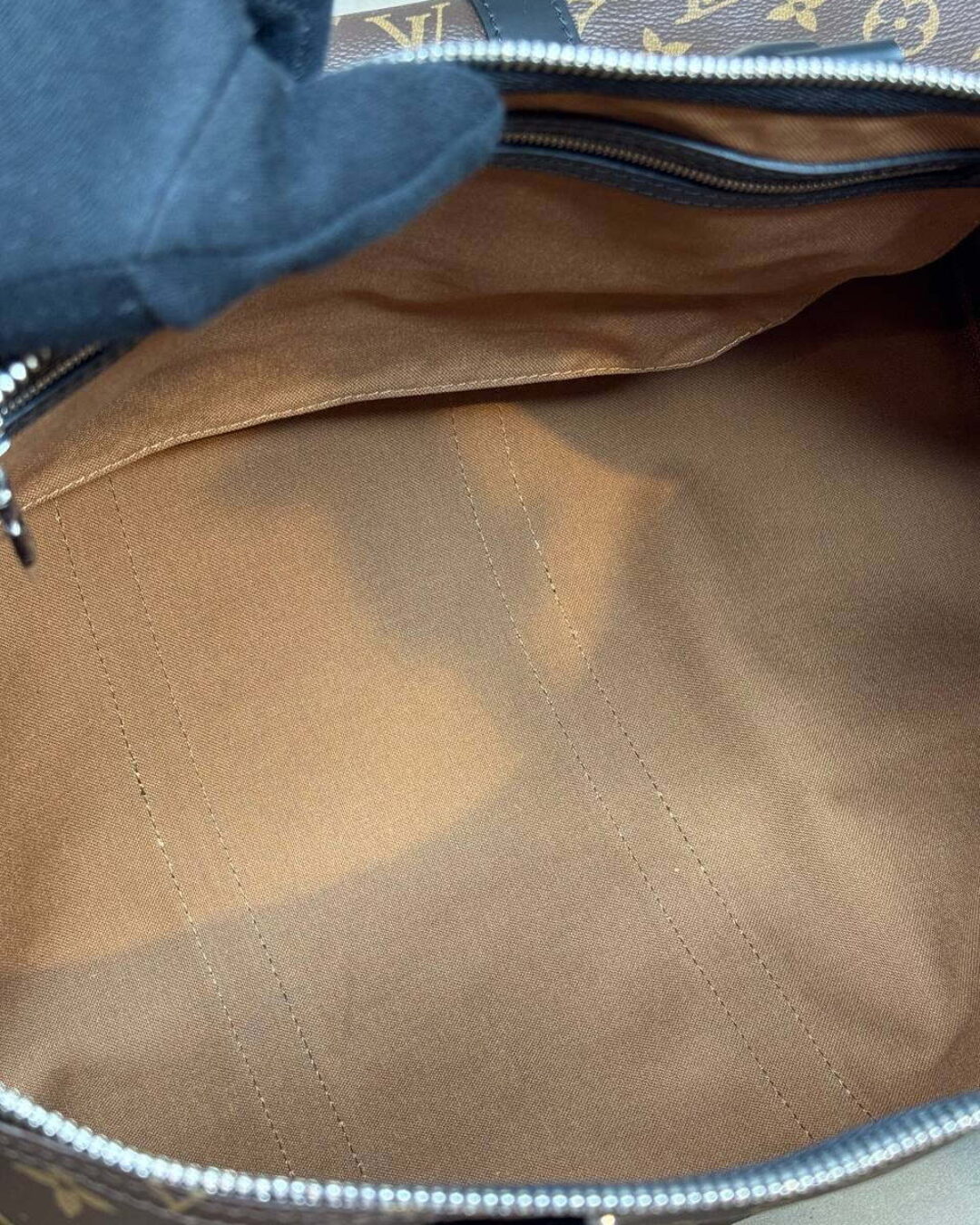 Дорожная сумка Louis Vuitton Keepall — изображение 9