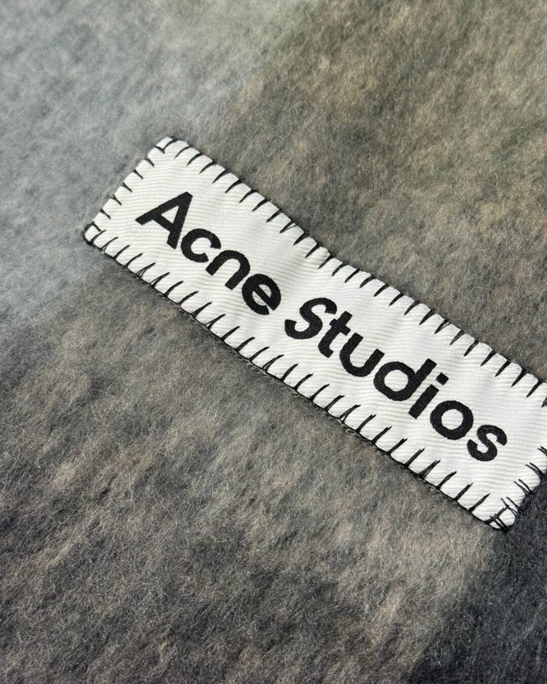 Шарф Acne Studios — изображение 2