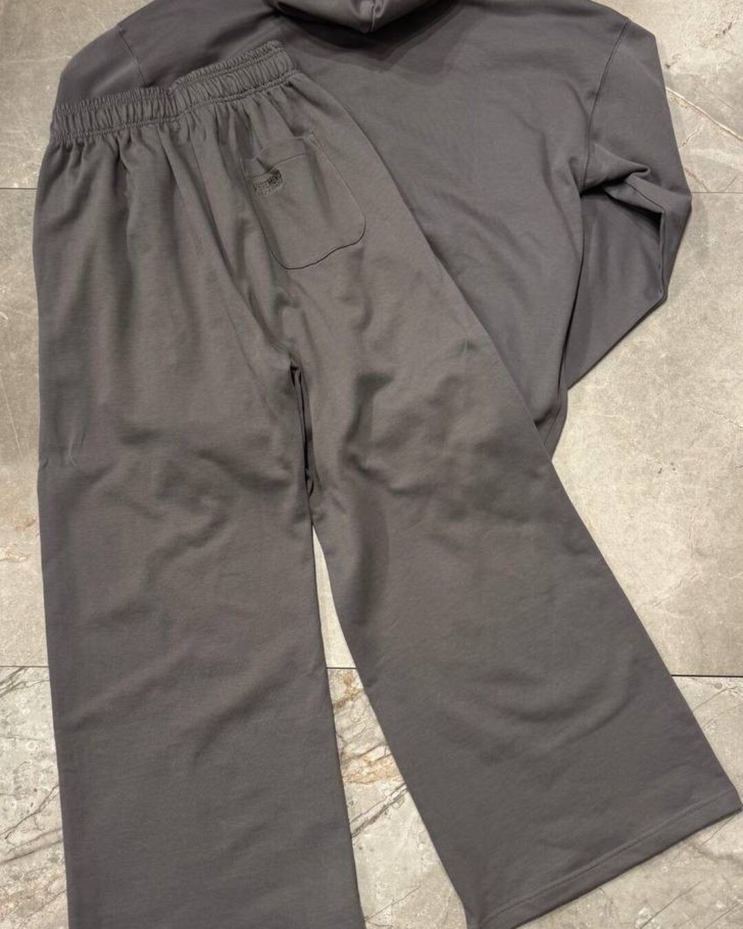 Спортивный костюм Vetements — изображение 2