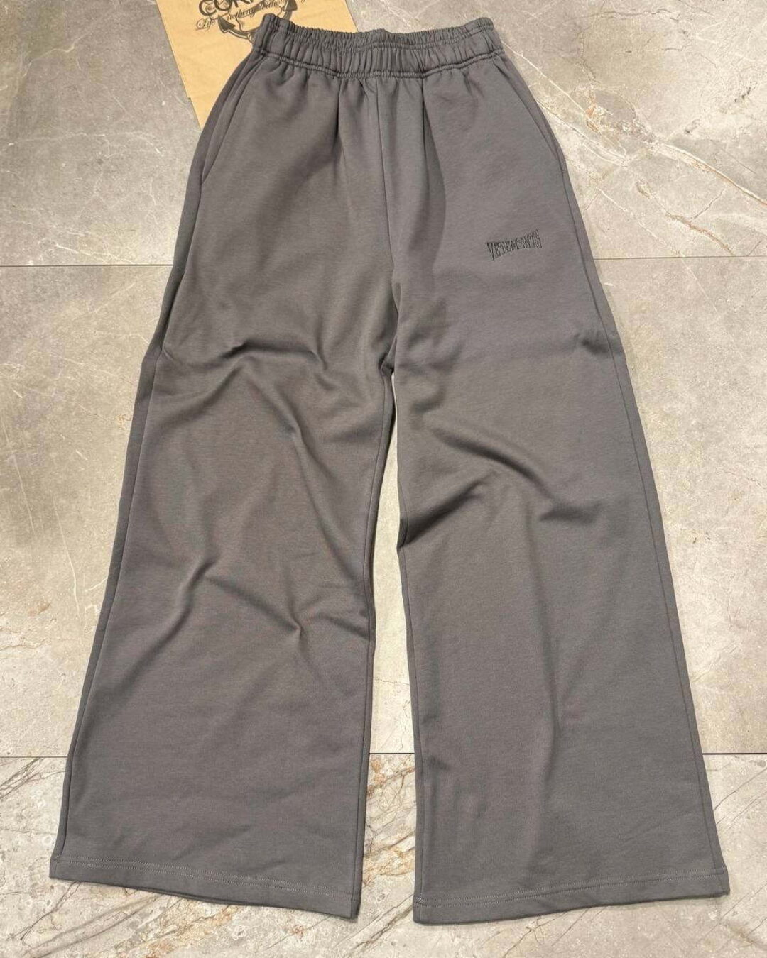 Спортивный костюм Vetements — изображение 4