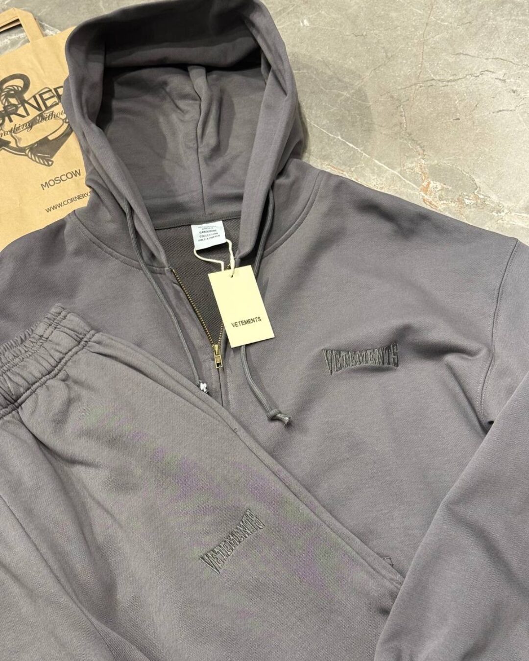 Спортивный костюм Vetements — изображение 6