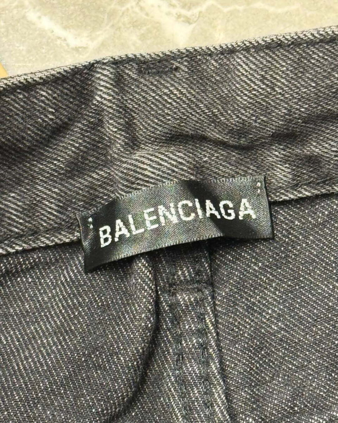 Джинсы Balenciaga — изображение 5