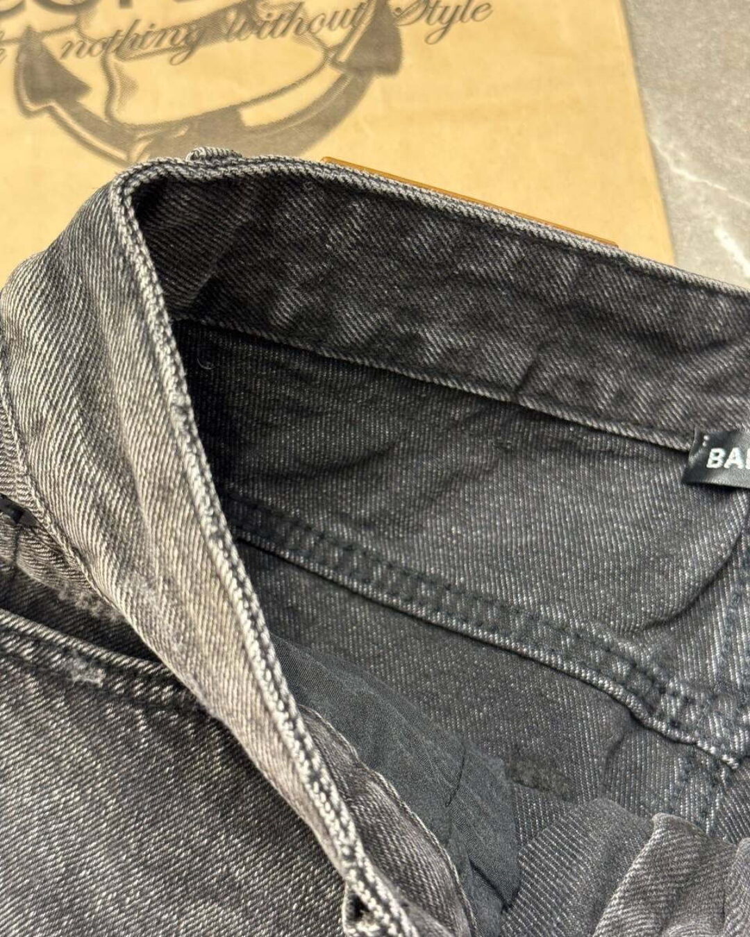 Джинсы Balenciaga — изображение 6