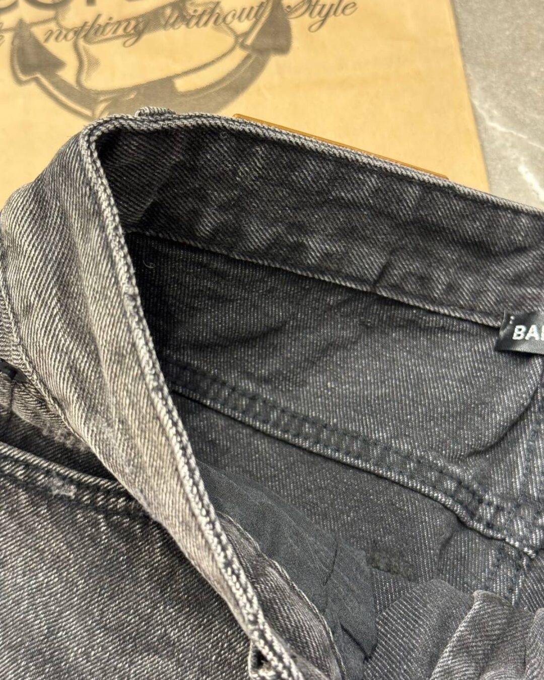 Джинсы Balenciaga — изображение 6