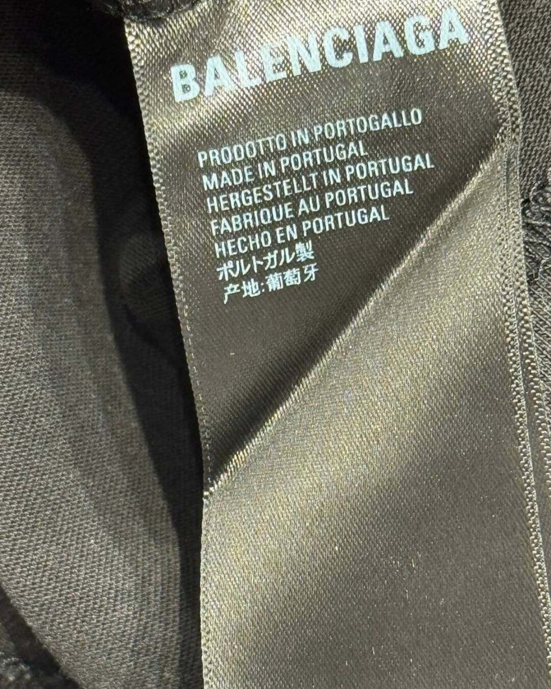 Футболка Balenciaga — изображение 9