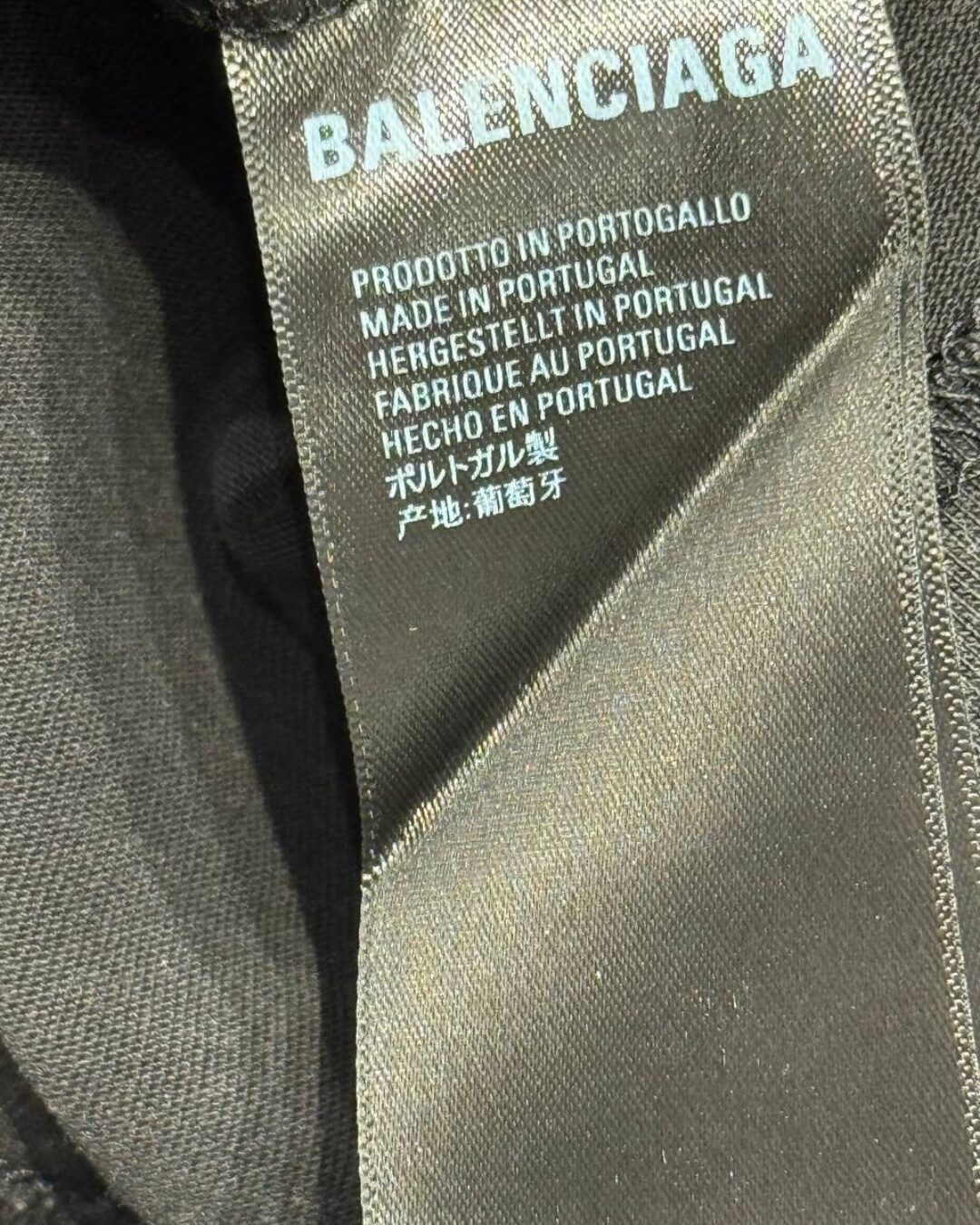 Футболка Balenciaga — изображение 9