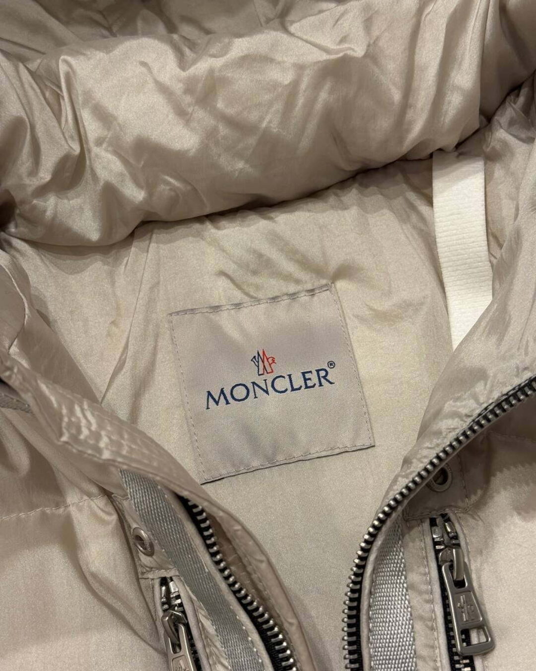 Пуховик Moncler — изображение 8