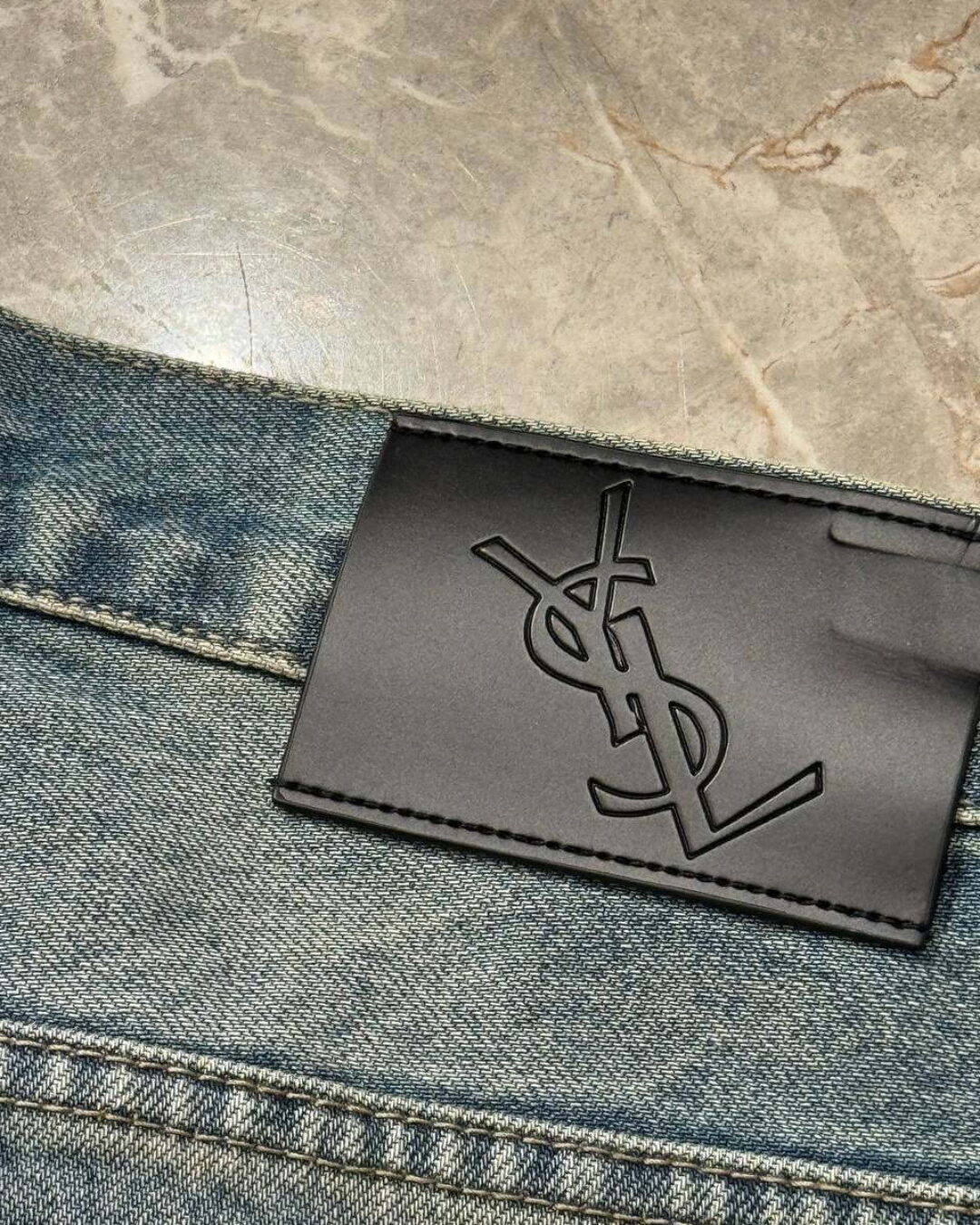 Джинсы Saint Laurent — изображение 9