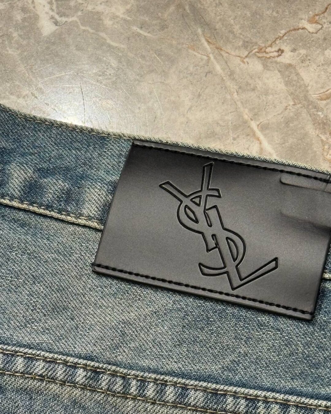 Джинсы Saint Laurent — изображение 9