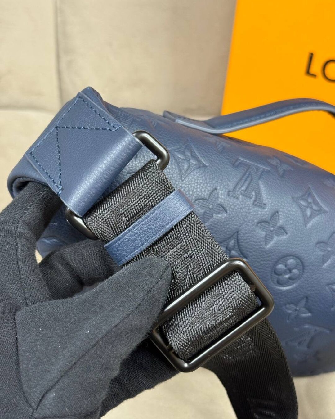 Сумка Louis Vuitton Rush — изображение 9