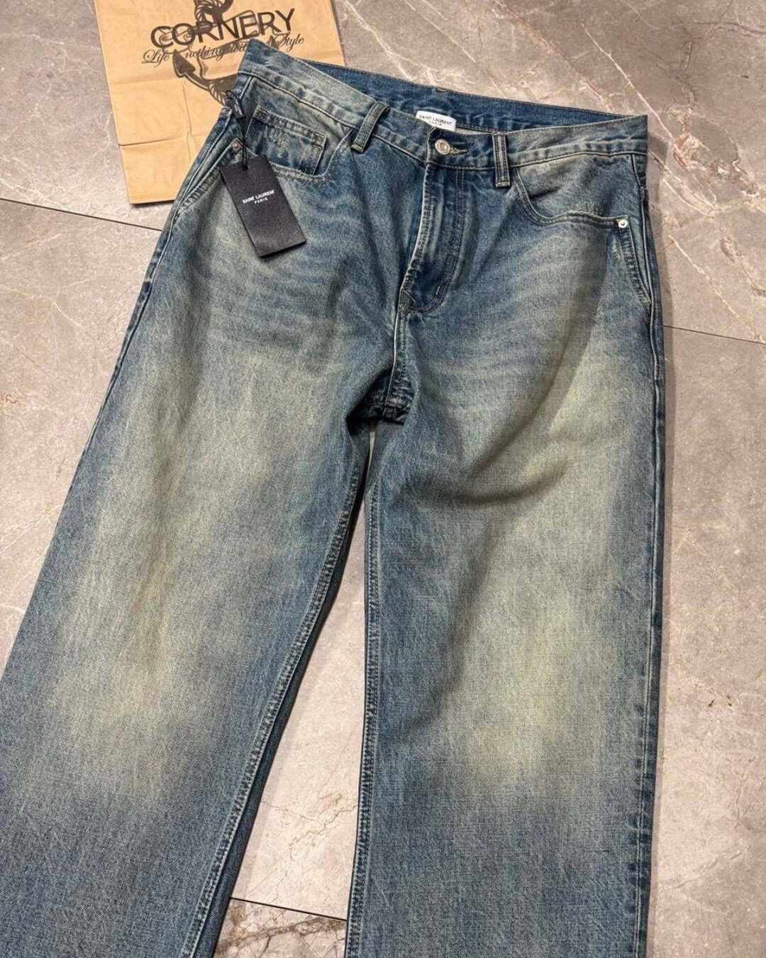 Джинсы Saint Laurent — изображение 3