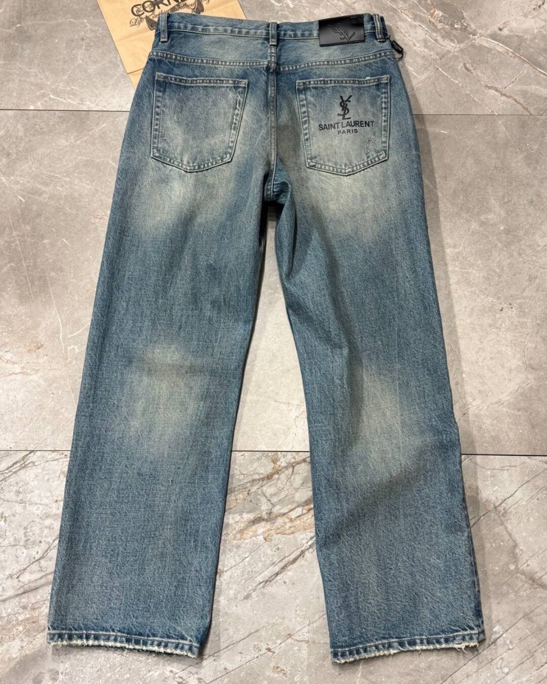 Джинсы Saint Laurent — изображение 2