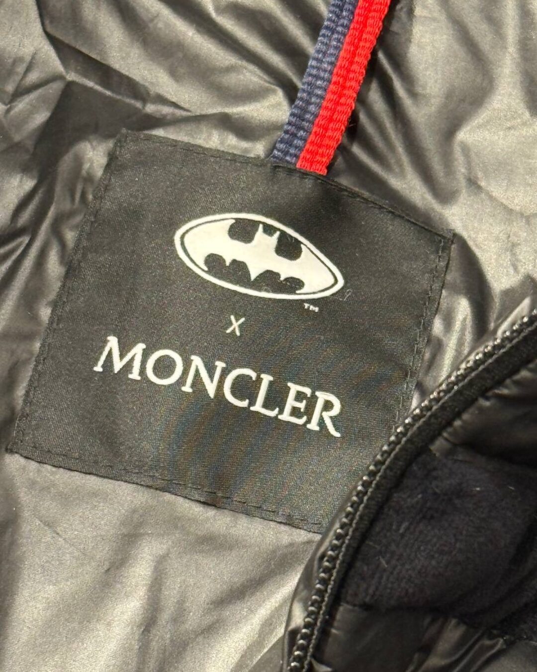 Пуховик Moncler X Batman — изображение 9