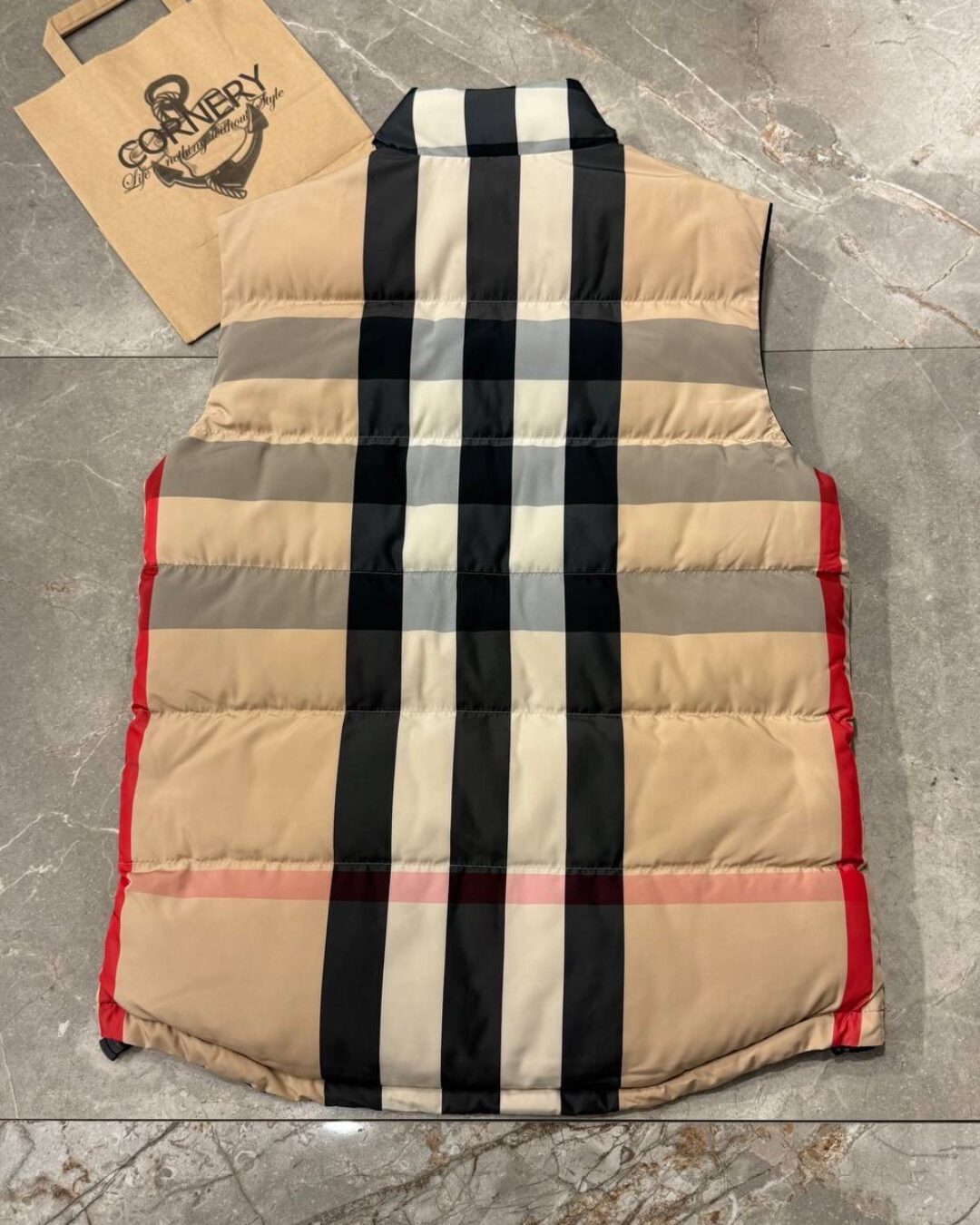 Жилет Burberry — изображение 3