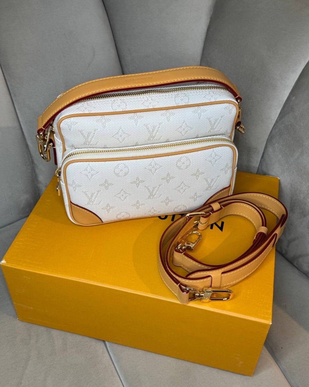 Сумка Louis Vuitton — изображение 9