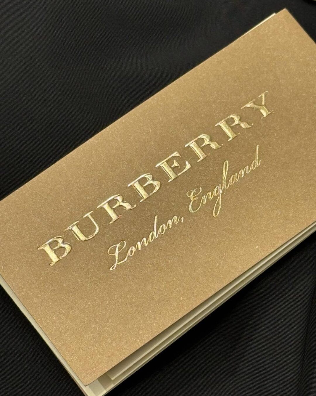 Жилет Burberry — изображение 9
