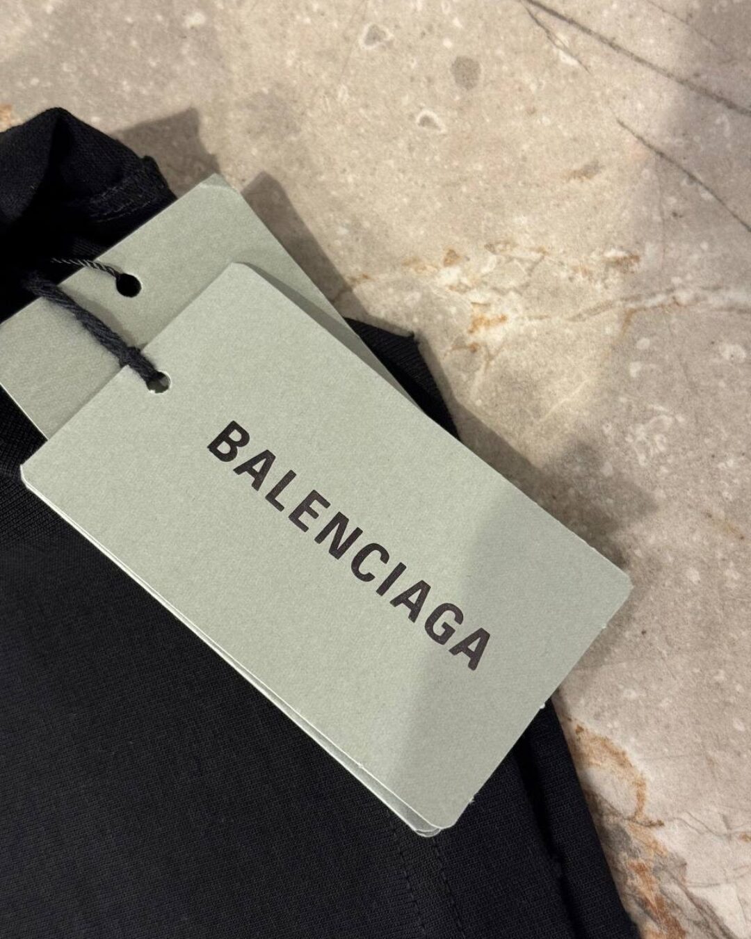Футболка Balenciaga — изображение 5