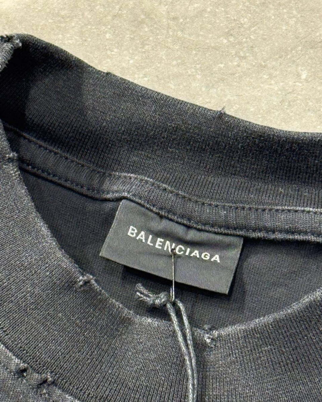 Футболка Balenciaga — изображение 4