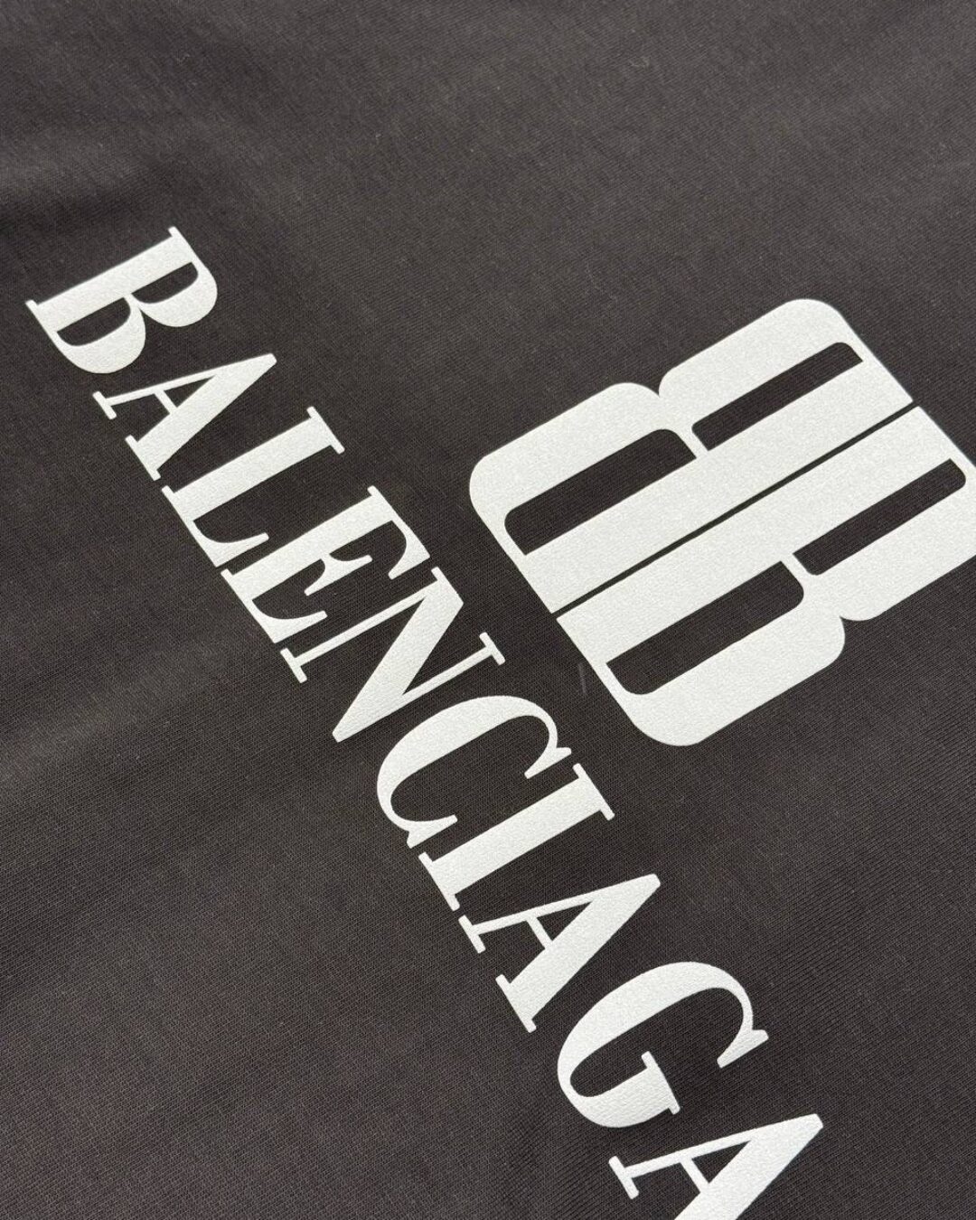 Футболка Balenciaga — изображение 5