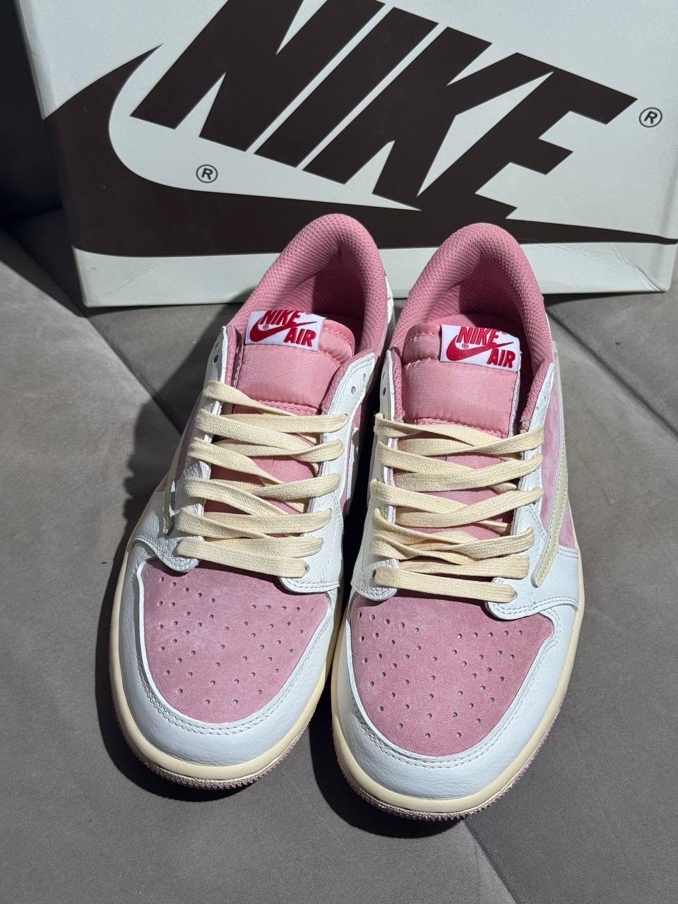 Кеды Travis Scott X Air Jordan 1 OG Sail Shy Pink — фото 4