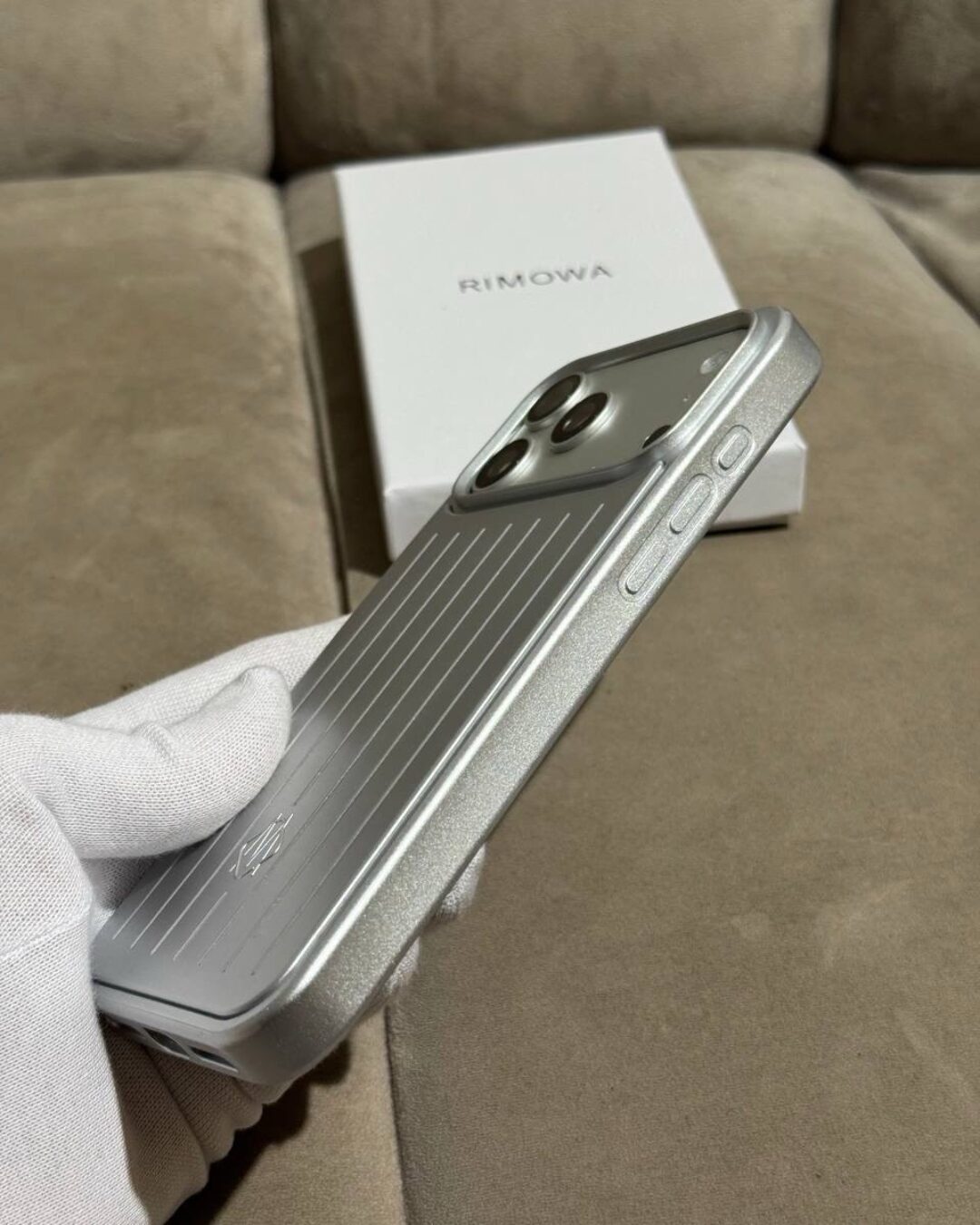 Чехол Rimowa (IPhone 17 Pro Max) — изображение 5