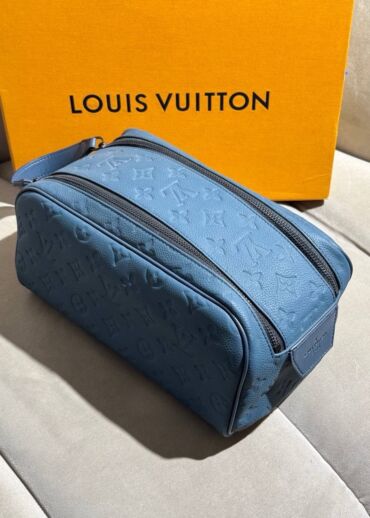 Несессер Louis Vuitton