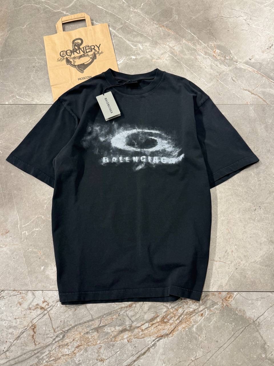 Футболка Balenciaga