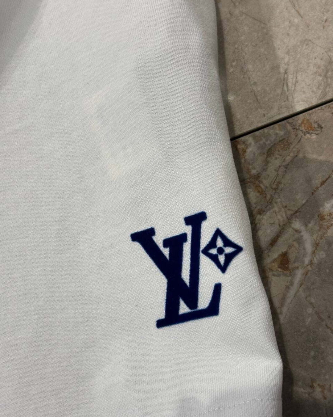 Футболка Louis Vuitton — изображение 6